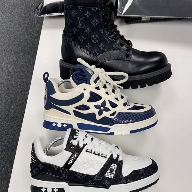 Sneaker soles after deep clean